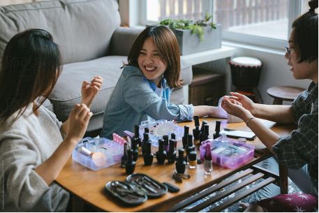 Rafiki #1 - BFF Nail Spa Catch-Up Experience